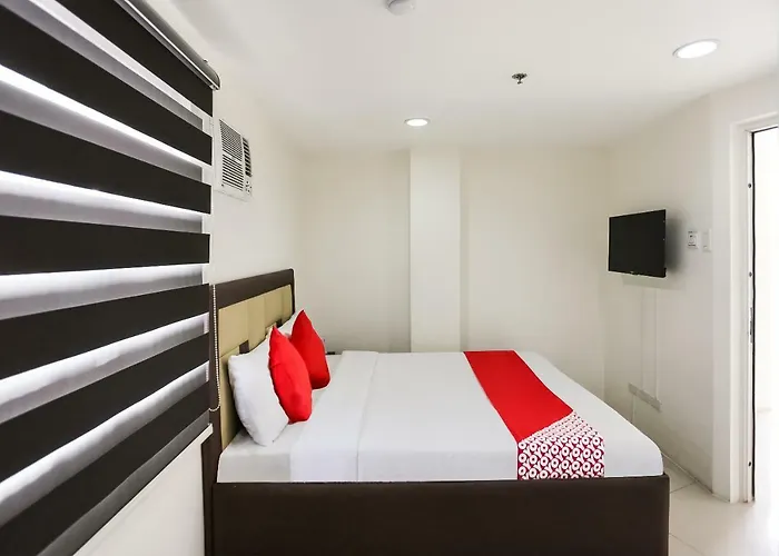 Oyo 393 Triangle Apartelle 2*