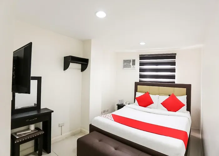 Hotel Oyo 393 Triangle Apartelle