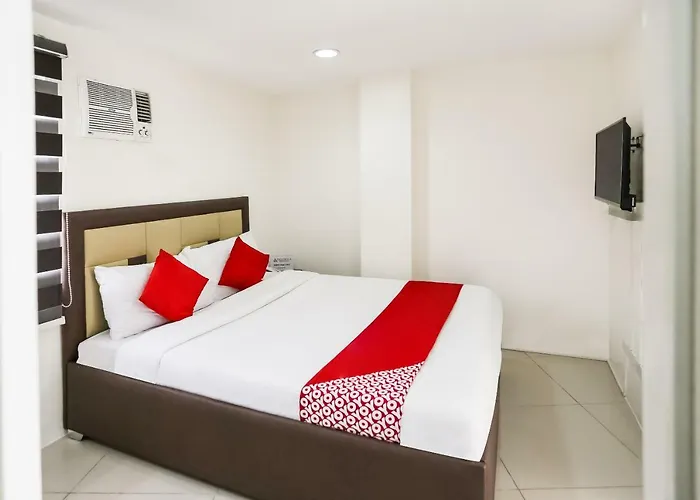 Oyo 393 Triangle Apartelle 2*