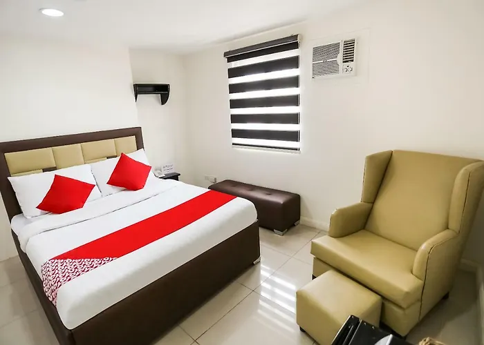Oyo 393 Triangle Apartelle 2* Manila
