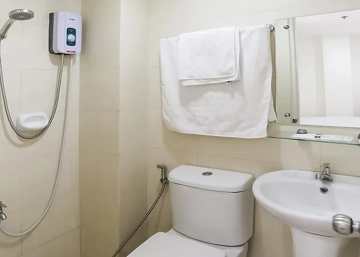 Oyo 393 Triangle Apartelle 2*